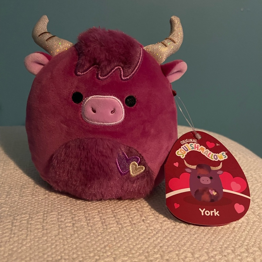 NWT ~ York the Highland Cow ~ Squishmallow ~ 5 inch
